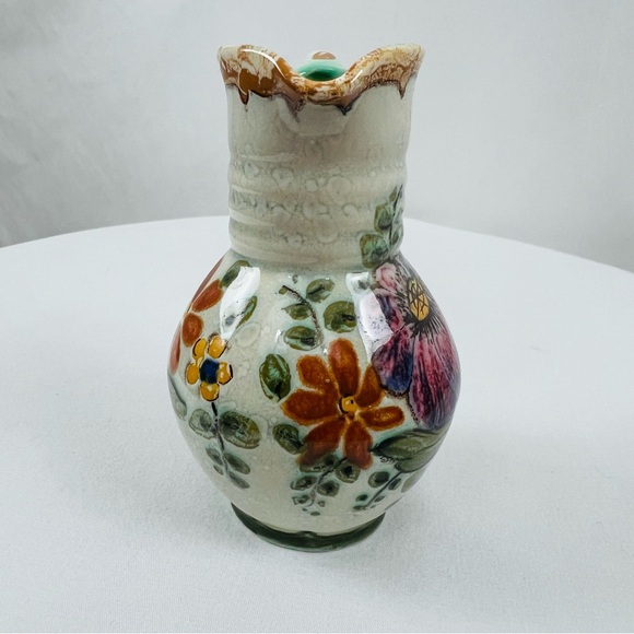 Vintage Mini Gouda Holland Floral Pitcher/Decanter Unique Handle - Picture 9 of 9